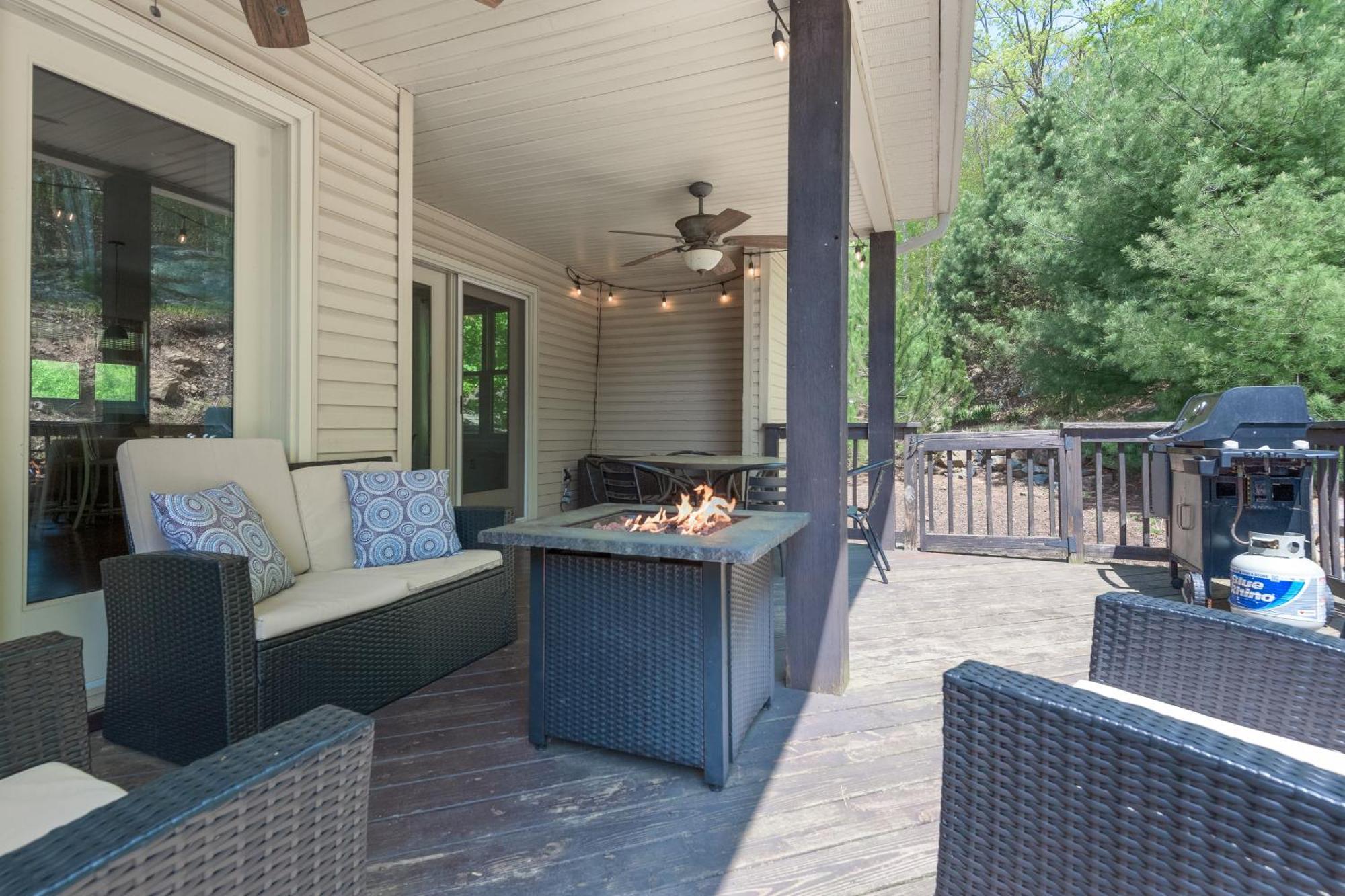 6 Fieldstone Ct Βίλα Lake Harmony Εξωτερικό φωτογραφία
